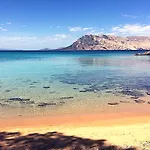 Punta Est - Trilo Bouganville 300m & Pool * كابو كودا كافالو
